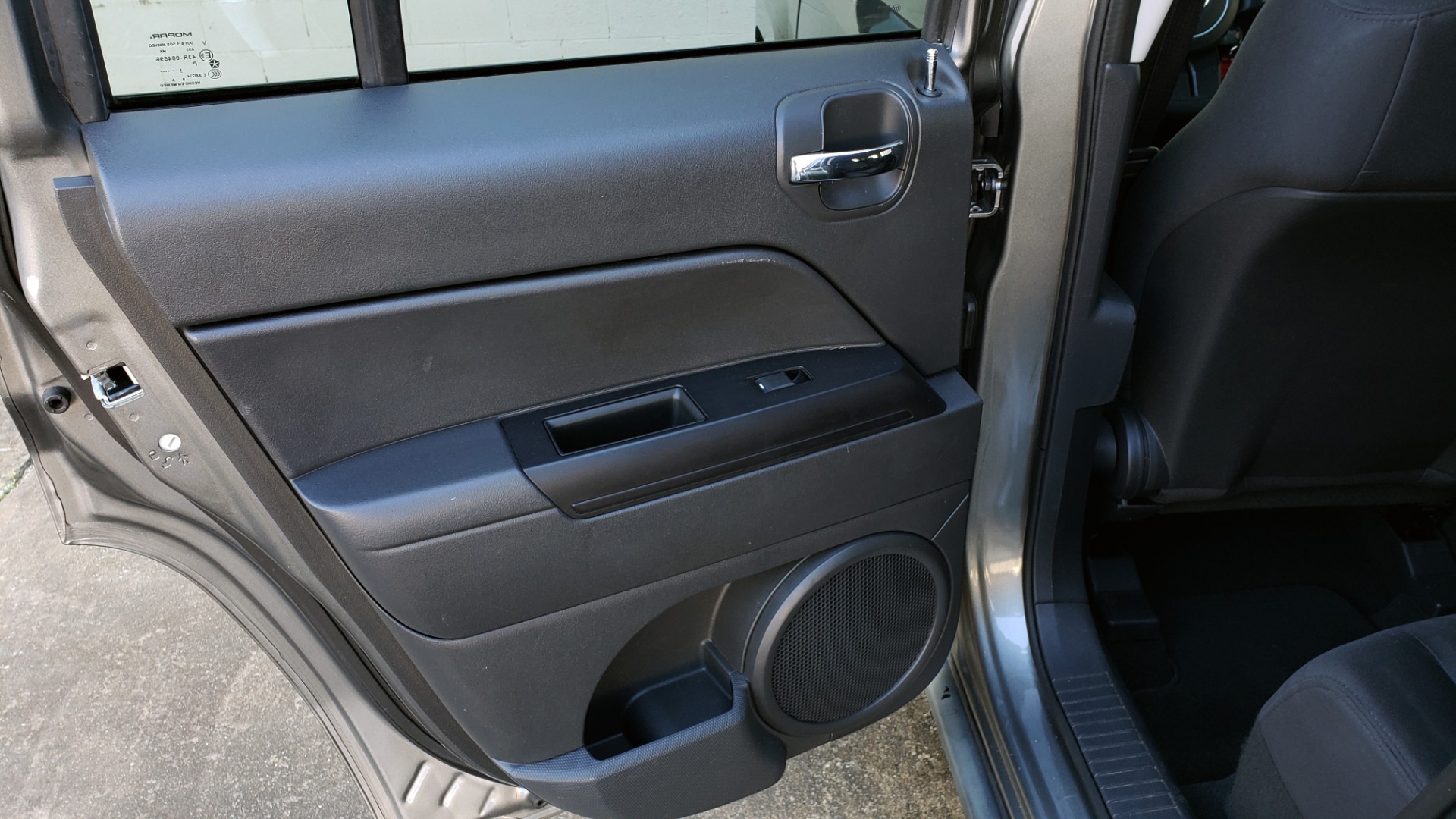Used 2012 Jeep PATRIOT LATITUDE 4WD / SUNROOF / BOSTON ACOUSTICS SOUND for sale Sold at Formula Imports in Charlotte NC 28227 46