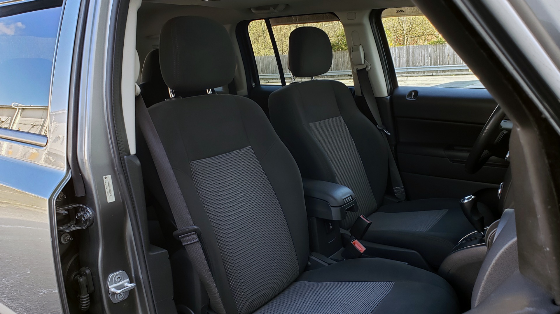 Used 2012 Jeep PATRIOT LATITUDE 4WD / SUNROOF / BOSTON ACOUSTICS SOUND for sale Sold at Formula Imports in Charlotte NC 28227 54