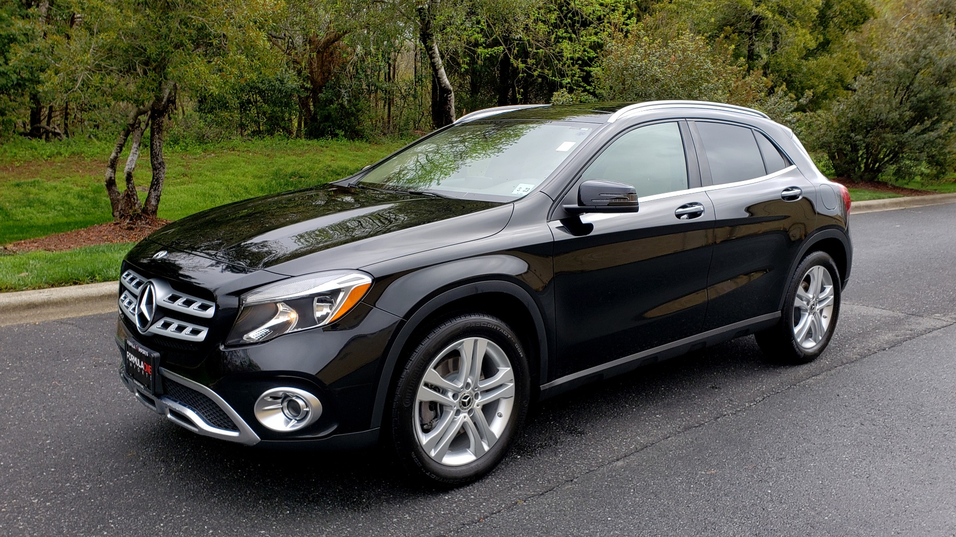 Used 2018 Mercedes-Benz GLA 250 4MATIC / PREMIUM / CONV PKG / NAV / PANO-ROOF for sale Sold at Formula Imports in Charlotte NC 28227 1