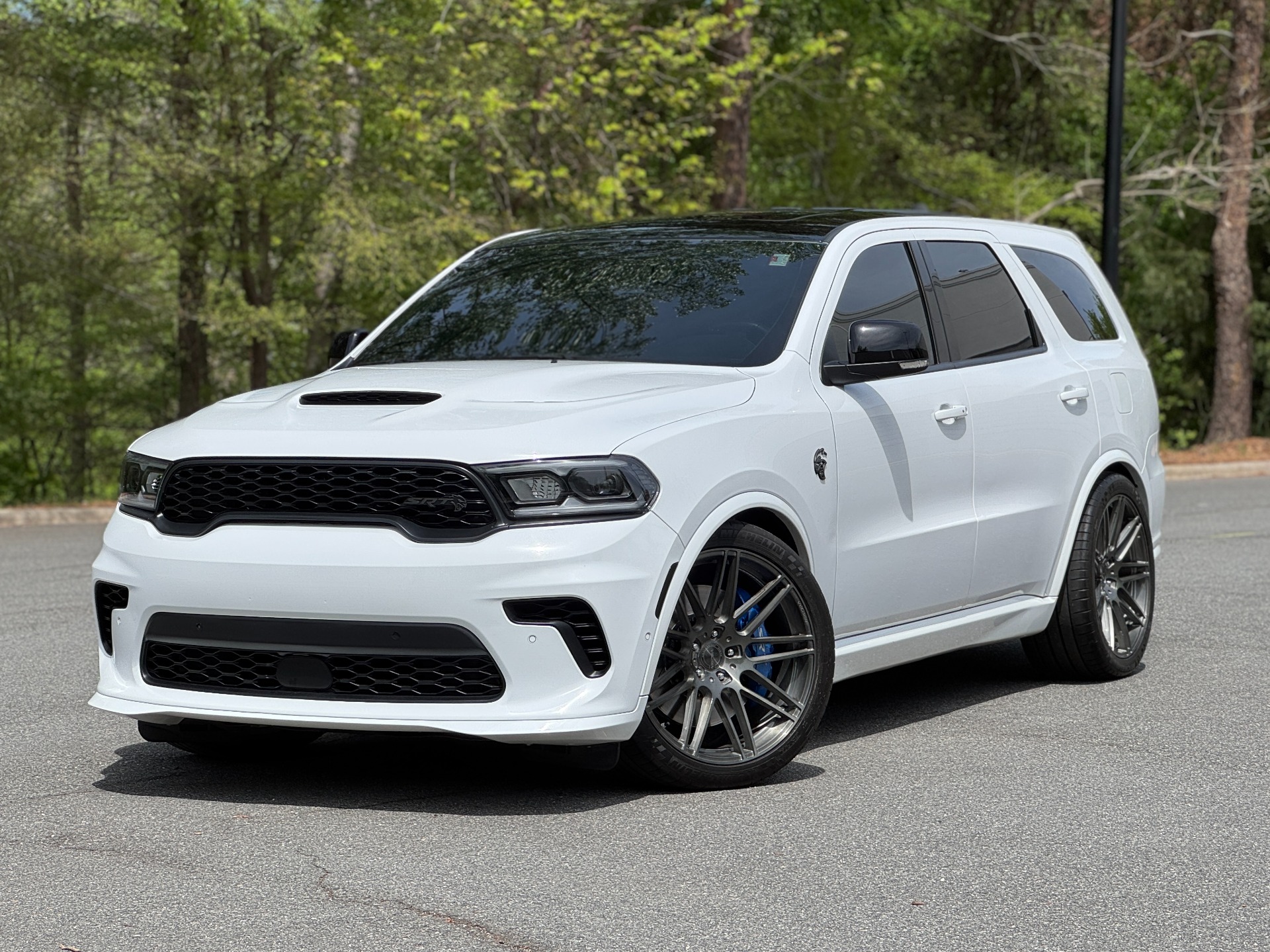 Used 2023 Dodge Durango SRT Hellcat Premium HARMAN KARDON / ADAPTIVE CRUISE / SUNROOF / TOW HITCH for sale $73,995 at Formula Imports in Charlotte NC 28227 1