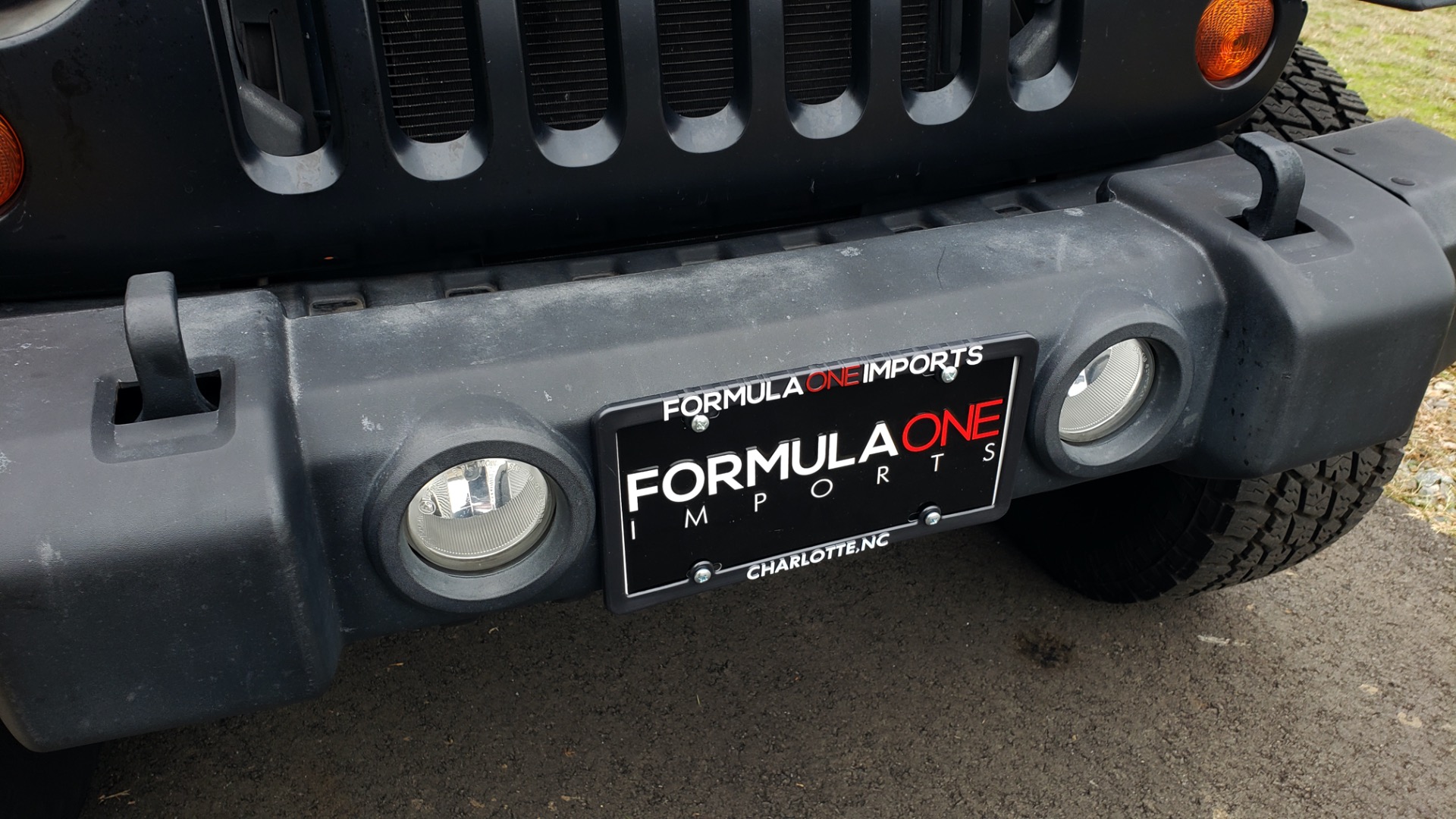 Used 2011 Jeep WRANGLER UNLIMITED / V6 / AUTO / SPORT 4X4 for sale Sold at Formula Imports in Charlotte NC 28227 13