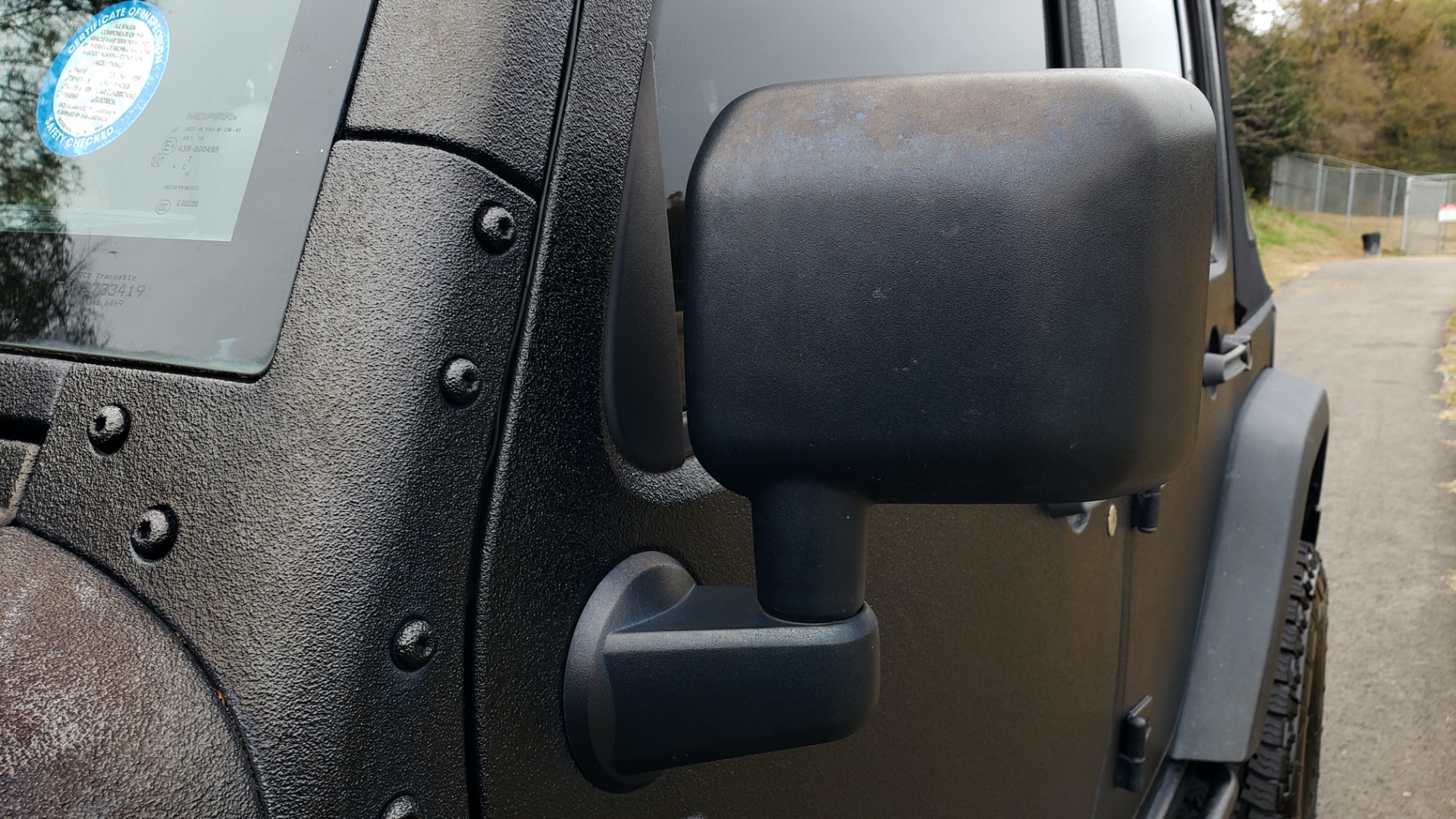 Used 2011 Jeep WRANGLER UNLIMITED / V6 / AUTO / SPORT 4X4 for sale Sold at Formula Imports in Charlotte NC 28227 15