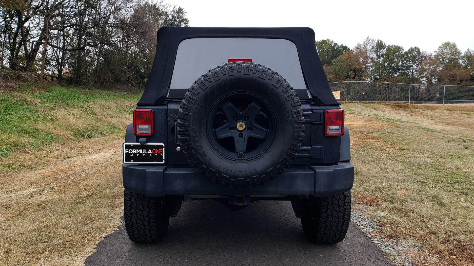Used 2011 Jeep WRANGLER UNLIMITED / V6 / AUTO / SPORT 4X4 for sale Sold at Formula Imports in Charlotte NC 28227 17