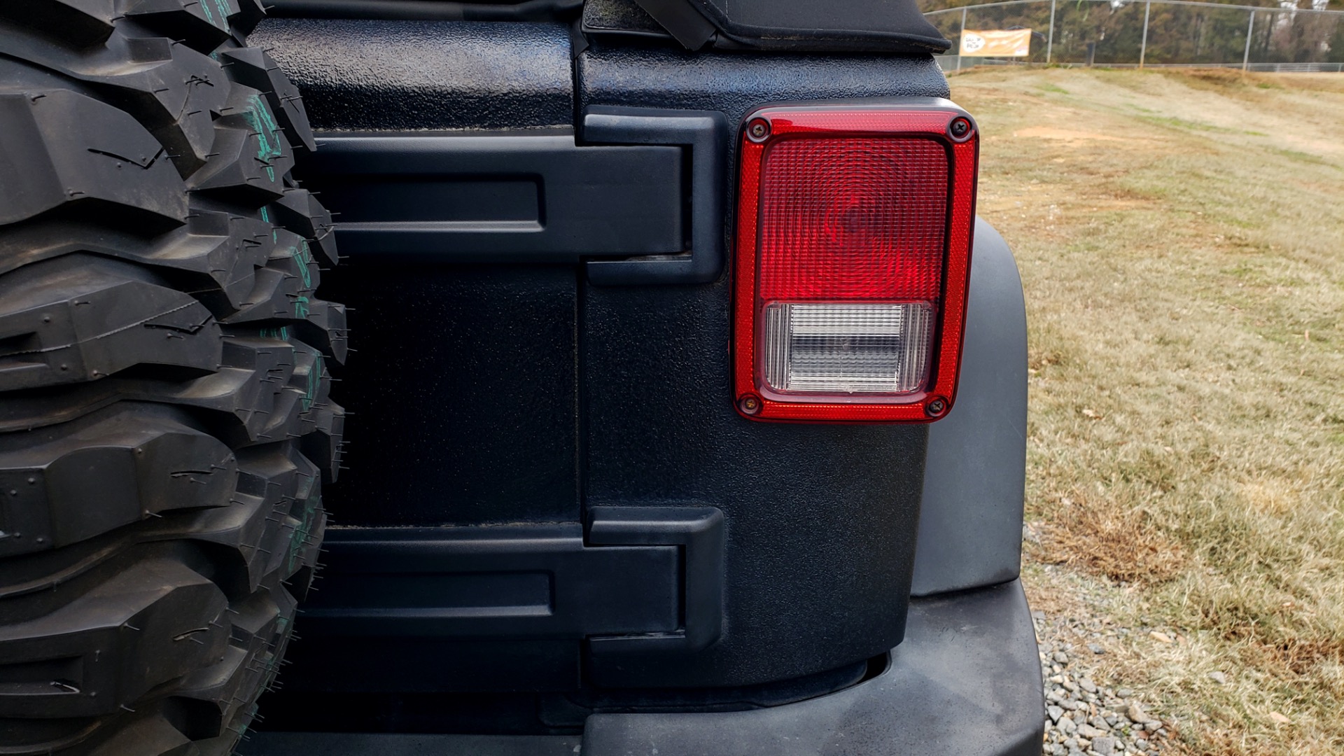 Used 2011 Jeep WRANGLER UNLIMITED / V6 / AUTO / SPORT 4X4 for sale Sold at Formula Imports in Charlotte NC 28227 19