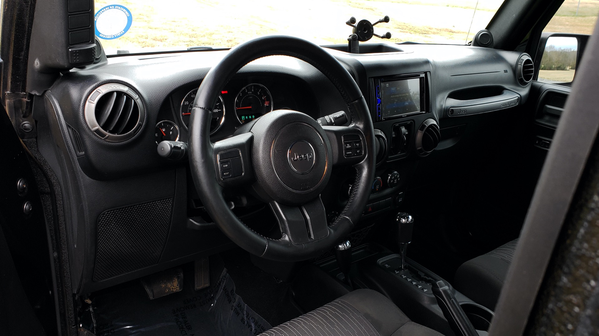 Used 2011 Jeep WRANGLER UNLIMITED / V6 / AUTO / SPORT 4X4 for sale Sold at Formula Imports in Charlotte NC 28227 41