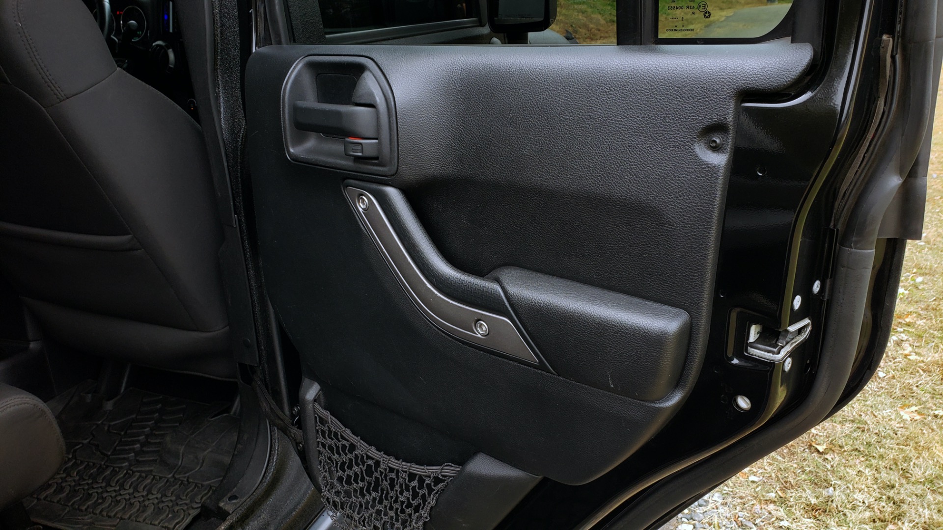 Used 2011 Jeep WRANGLER UNLIMITED / V6 / AUTO / SPORT 4X4 for sale Sold at Formula Imports in Charlotte NC 28227 65