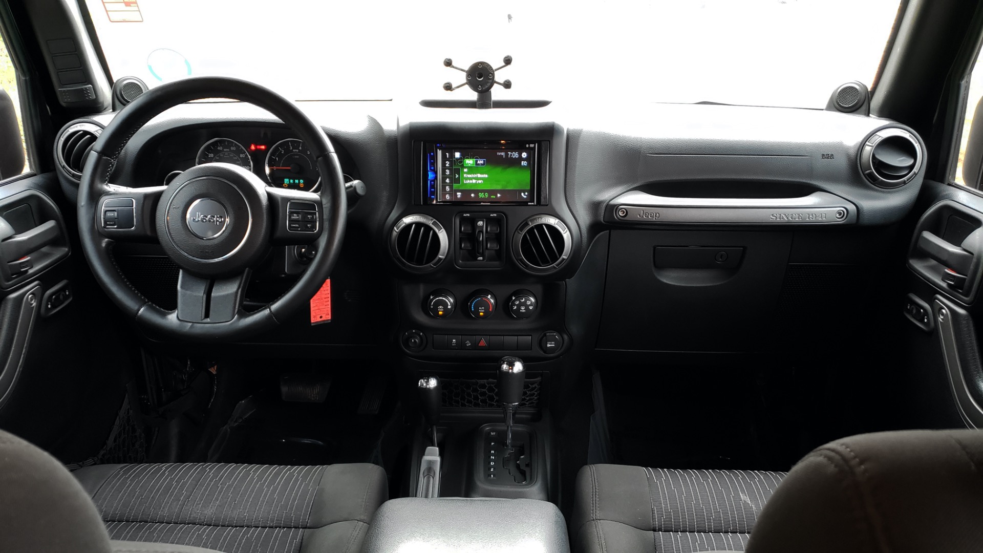 Used 2011 Jeep WRANGLER UNLIMITED / V6 / AUTO / SPORT 4X4 for sale Sold at Formula Imports in Charlotte NC 28227 70