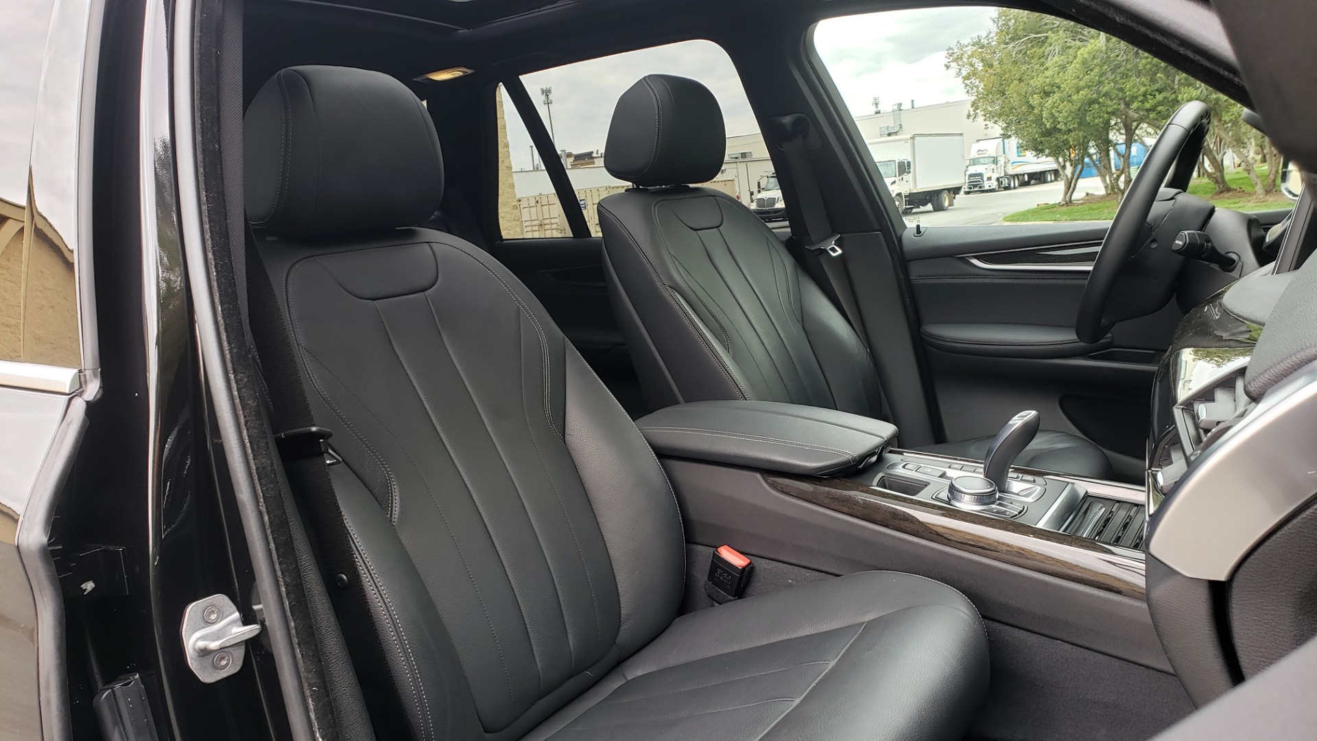 Used 2017 BMW X5 XDRIVE35I / NAV / SUNROOF / DRVR ASST / HEADS-UP / REARVIEW for sale Sold at Formula Imports in Charlotte NC 28227 67