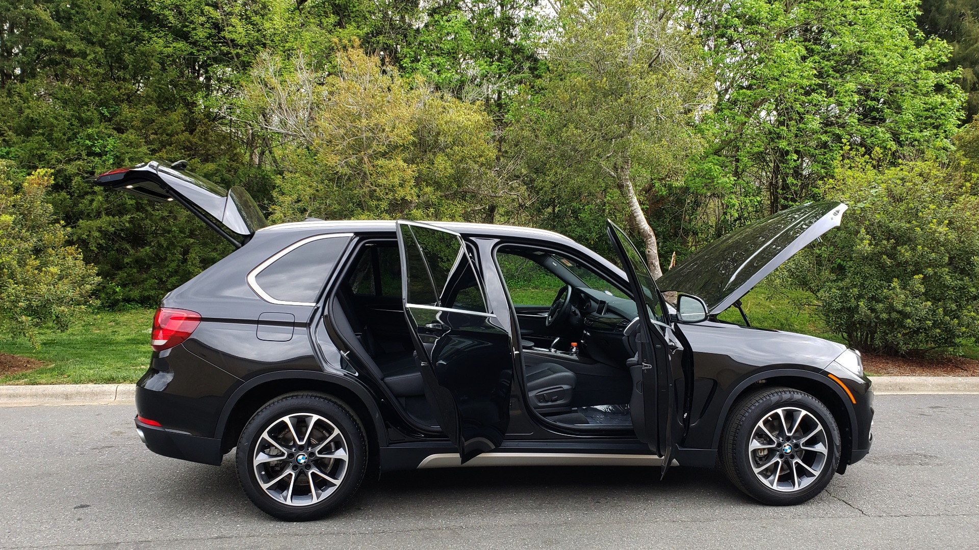 Used 2017 BMW X5 XDRIVE35I / NAV / SUNROOF / DRVR ASST / HEADS-UP / REARVIEW for sale Sold at Formula Imports in Charlotte NC 28227 9