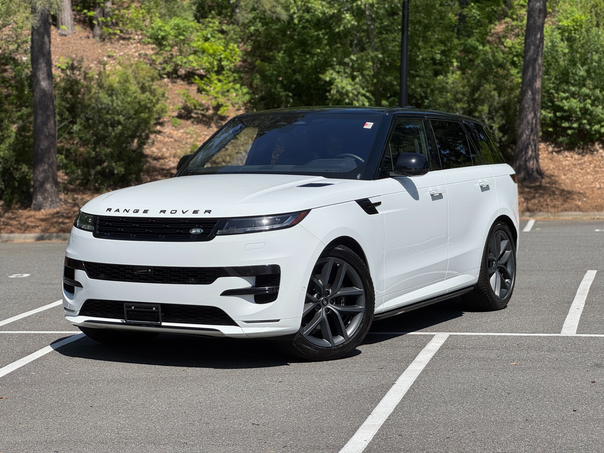 Used 2023 Land Rover Range Rover Sport P400 SE Dynamic HOT & COLD CLIMATE PACK / PREMIUM INTERIOR / 22IN WHEELS for sale Sold at Formula Imports in Charlotte NC 28227 1