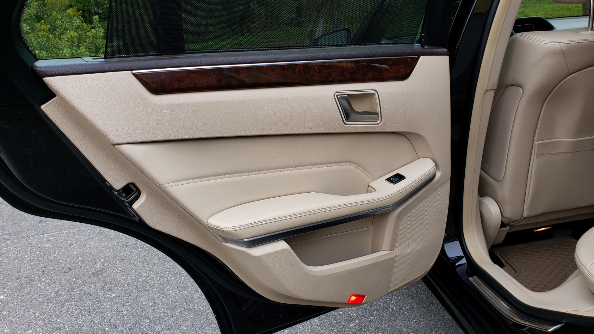 Used 2014 Mercedes-Benz E-Class E 350 4MATIC PREMIUM / NAV / SUNROOF / REARVIEW / 3-ROW for sale Sold at Formula Imports in Charlotte NC 28227 60