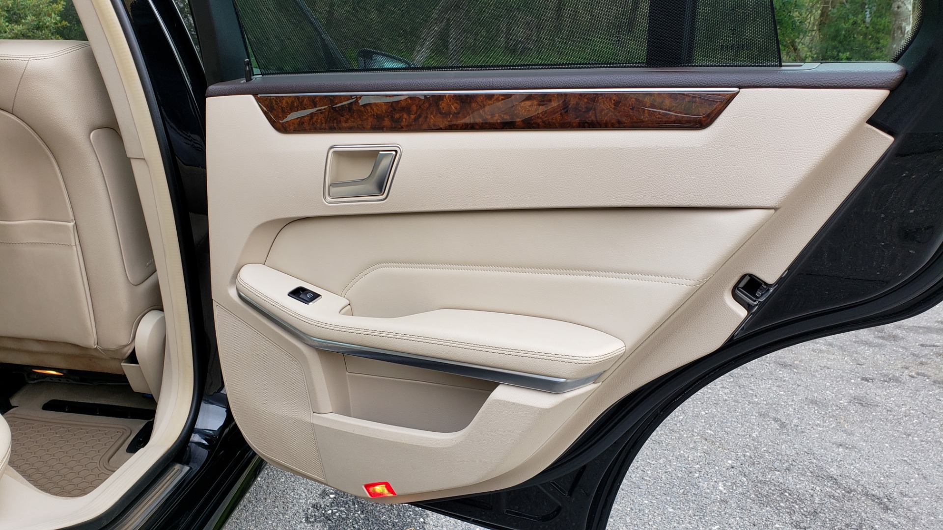 Used 2014 Mercedes-Benz E-Class E 350 4MATIC PREMIUM / NAV / SUNROOF / REARVIEW / 3-ROW for sale Sold at Formula Imports in Charlotte NC 28227 75