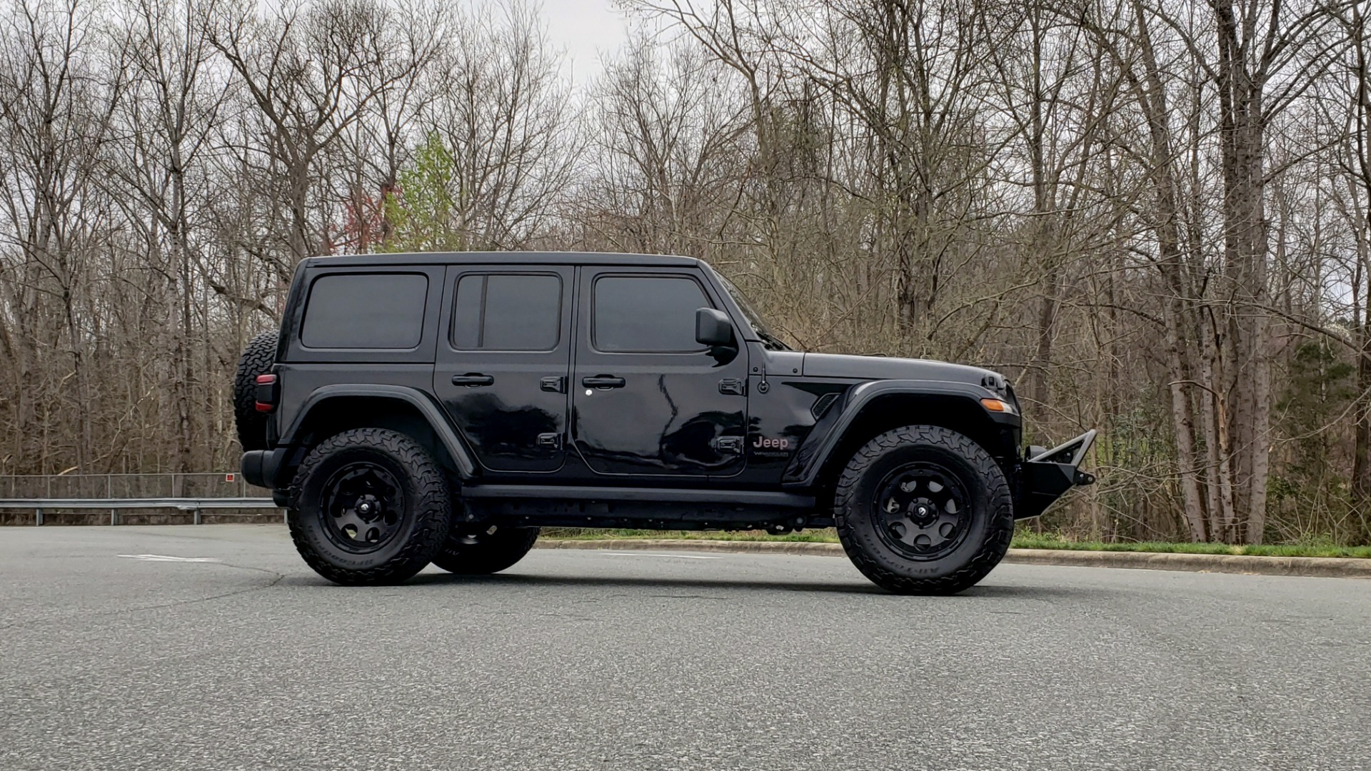 Used 2019 Jeep WRANGLER UNLIMITED RUBICON 4WD / V6 / 8-SPD AUTO / NAV / PWR TOP / REARVIEW for sale Sold at Formula Imports in Charlotte NC 28227 14