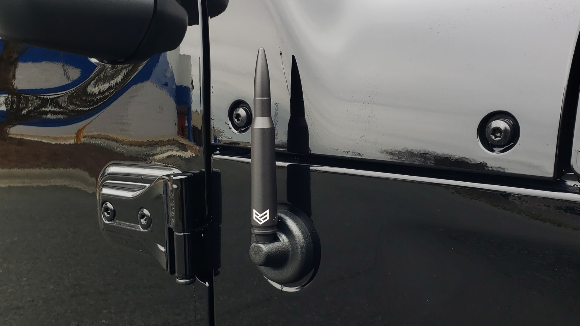 Used 2019 Jeep WRANGLER UNLIMITED RUBICON 4WD / V6 / 8-SPD AUTO / NAV / PWR TOP / REARVIEW for sale Sold at Formula Imports in Charlotte NC 28227 18