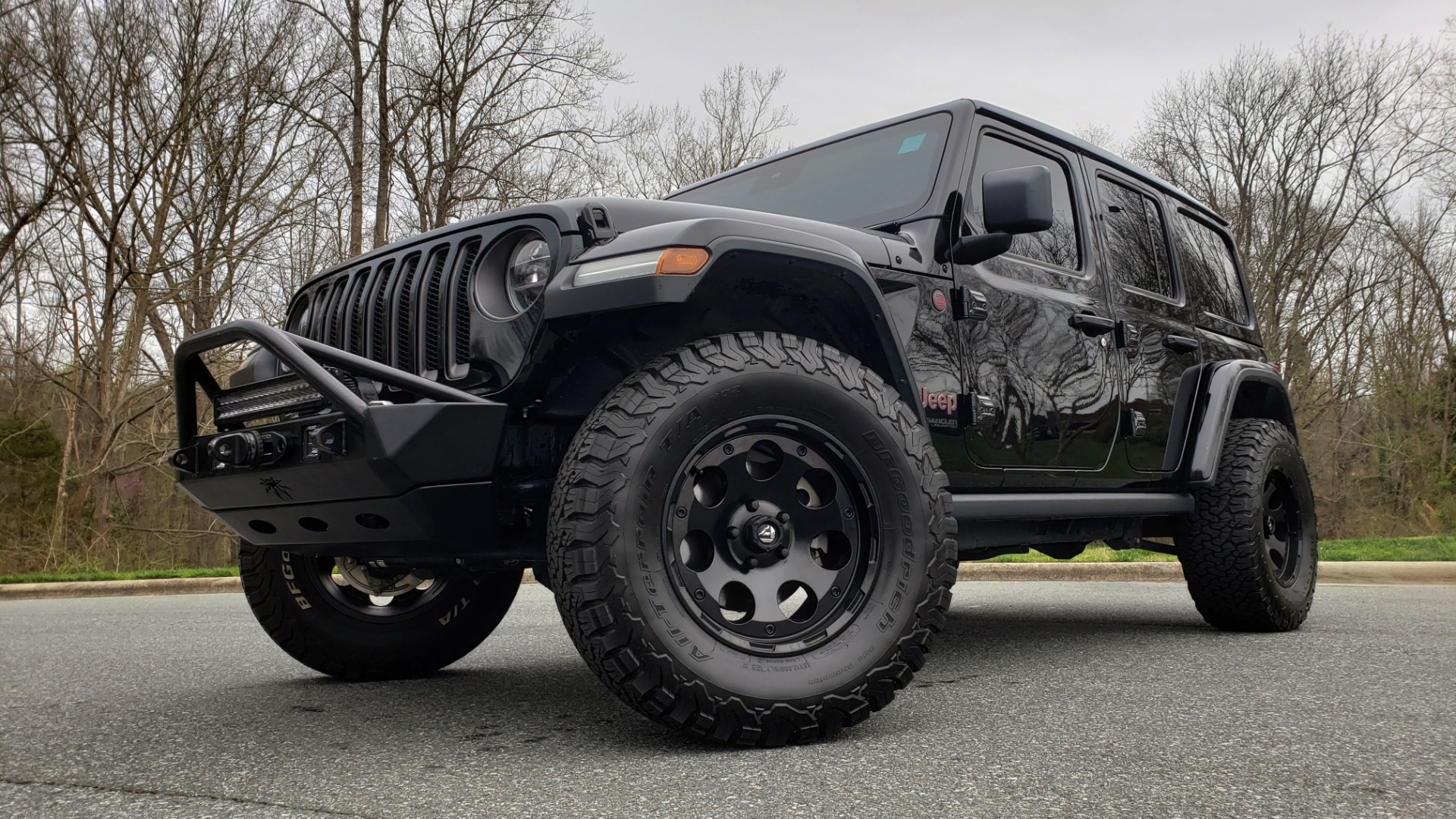 Used 2019 Jeep WRANGLER UNLIMITED RUBICON 4WD / V6 / 8-SPD AUTO / NAV / PWR TOP / REARVIEW for sale Sold at Formula Imports in Charlotte NC 28227 2
