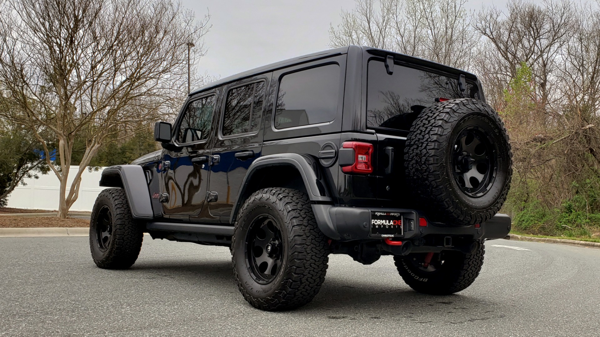 Used 2019 Jeep WRANGLER UNLIMITED RUBICON 4WD / V6 / 8-SPD AUTO / NAV / PWR TOP / REARVIEW for sale Sold at Formula Imports in Charlotte NC 28227 5