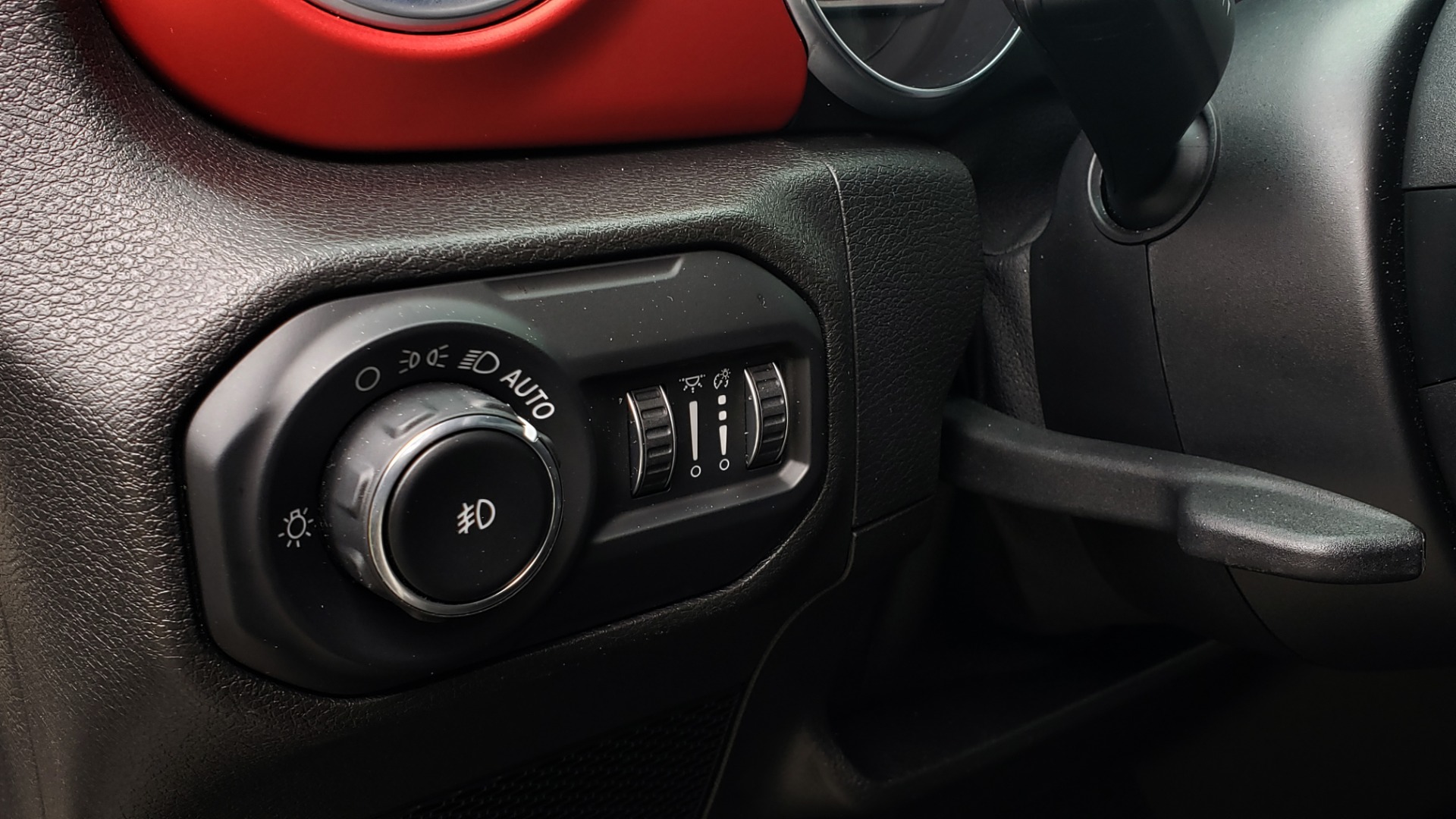 Used 2019 Jeep WRANGLER UNLIMITED RUBICON 4WD / V6 / 8-SPD AUTO / NAV / PWR TOP / REARVIEW for sale Sold at Formula Imports in Charlotte NC 28227 56