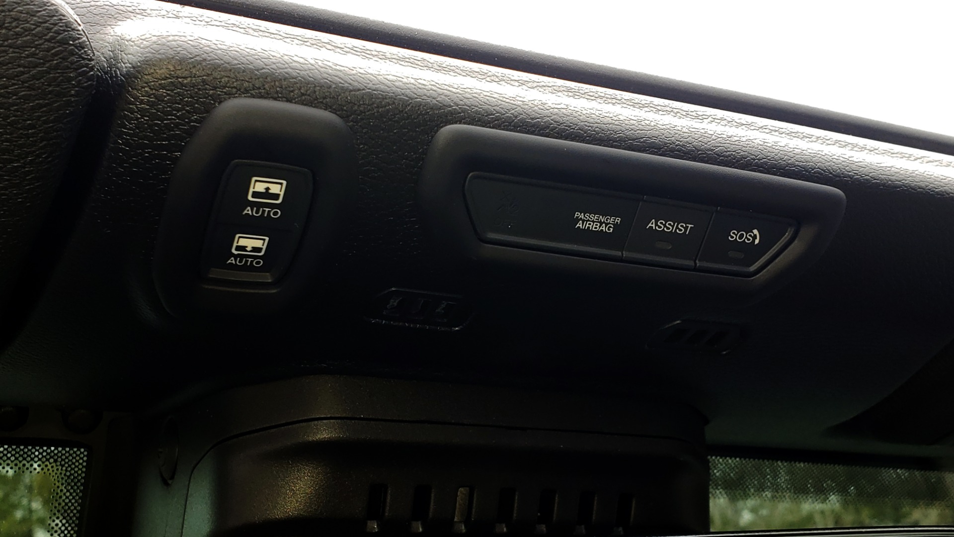 Used 2019 Jeep WRANGLER UNLIMITED RUBICON 4WD / V6 / 8-SPD AUTO / NAV / PWR TOP / REARVIEW for sale Sold at Formula Imports in Charlotte NC 28227 77