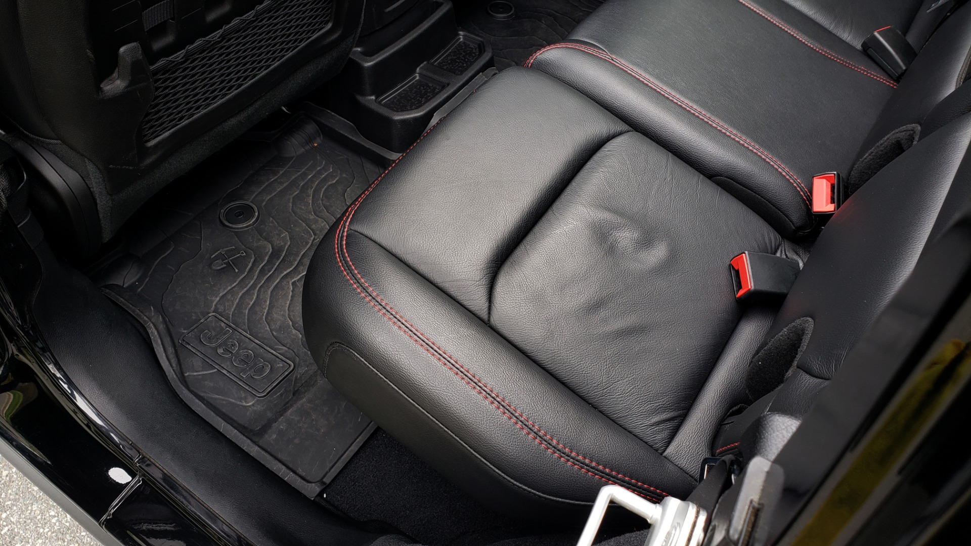 Used 2019 Jeep WRANGLER UNLIMITED RUBICON 4WD / V6 / 8-SPD AUTO / NAV / PWR TOP / REARVIEW for sale Sold at Formula Imports in Charlotte NC 28227 83