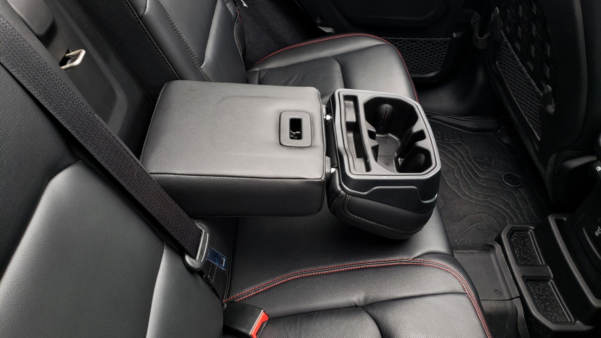 Used 2019 Jeep WRANGLER UNLIMITED RUBICON 4WD / V6 / 8-SPD AUTO / NAV / PWR TOP / REARVIEW for sale Sold at Formula Imports in Charlotte NC 28227 99