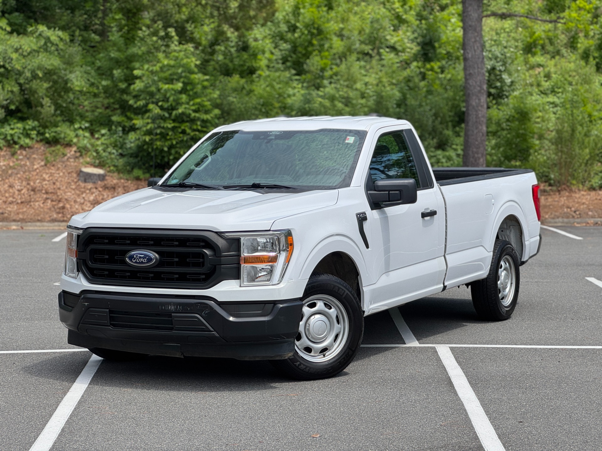 Used 2021 Ford F-150 XL CRUISE CONTROL / CLASS IV HITCH / 17IN WHEELS for sale $18,998 at Formula Imports in Charlotte NC 28227 1