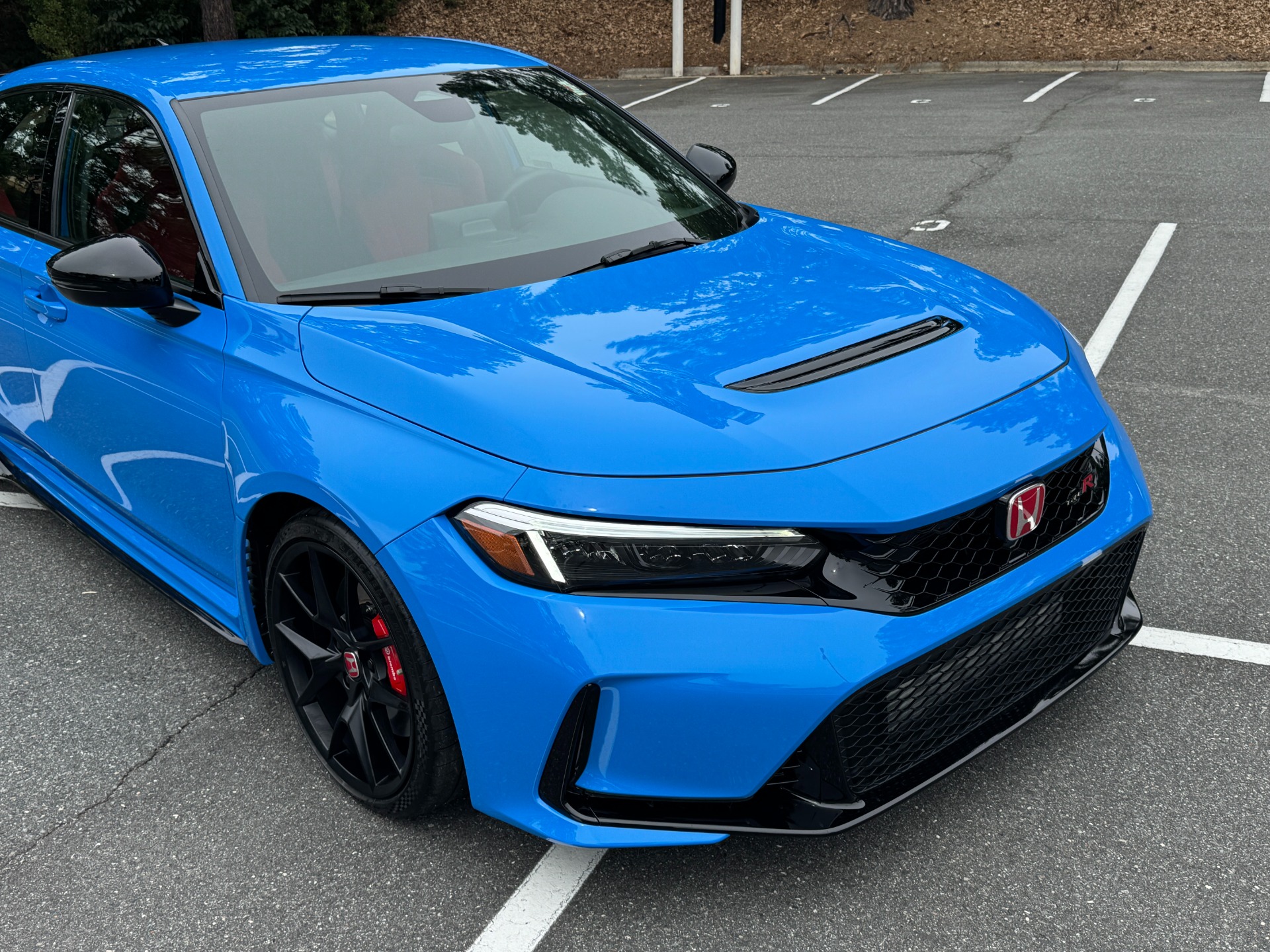 Used 2025 Honda Civic Type R BOOST BLUE PEARL / TASTEFUL MODS / LOW MILES! for sale $46,995 at Formula Imports in Charlotte NC 28227 17