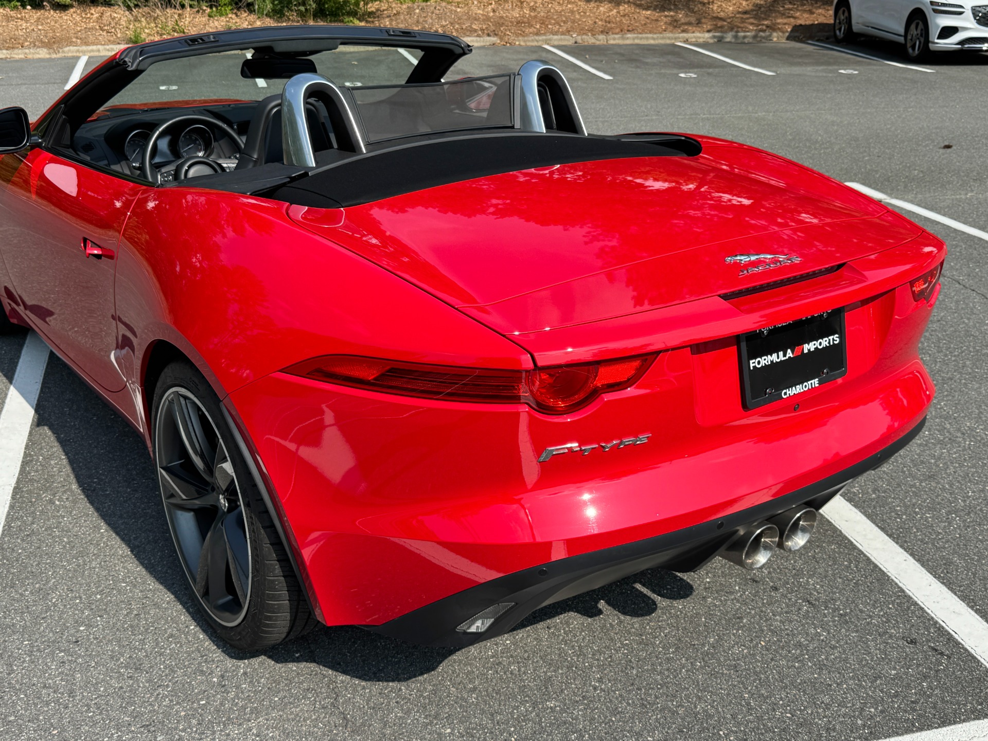 Used 2014 Jaguar F-TYPE Convertible V6 Supercharged SWITCHABLE ACTIVE EXHAUST / LOW MILES! for sale $27,800 at Formula Imports in Charlotte NC 28227 21