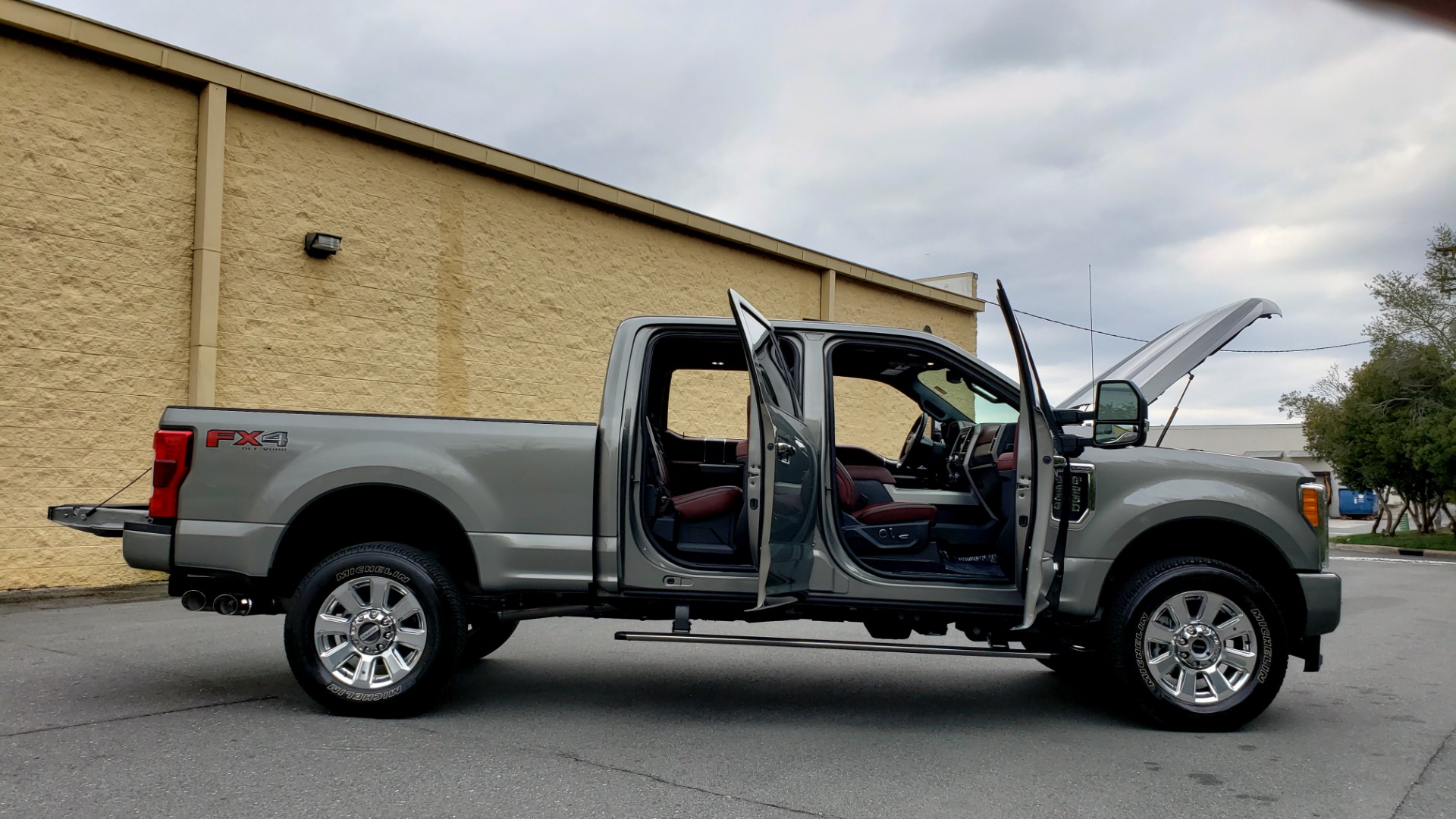 Used 2019 Ford SUPER DUTY F-250 SRW PLATINUM ULTIMATE / NAV / PANO-ROOF / REARVIEW for sale Sold at Formula Imports in Charlotte NC 28227 12