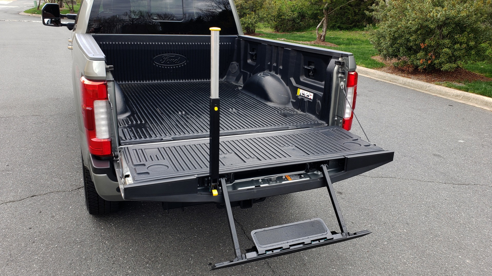 Used 2019 Ford SUPER DUTY F-250 SRW PLATINUM ULTIMATE / NAV / PANO-ROOF / REARVIEW for sale Sold at Formula Imports in Charlotte NC 28227 26