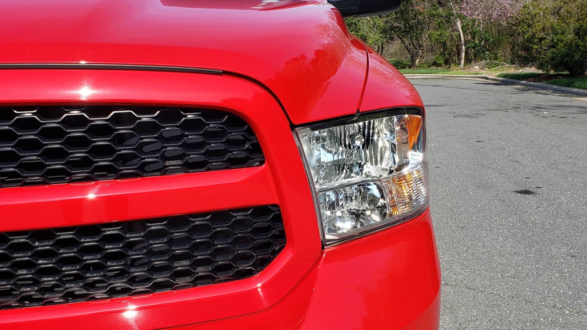 Used 2017 Ram 1500 EXPRESS CREWCAB 4X4 / 3.6L V6 / 8-SPD AUTO / BEDLINER for sale Sold at Formula Imports in Charlotte NC 28227 17