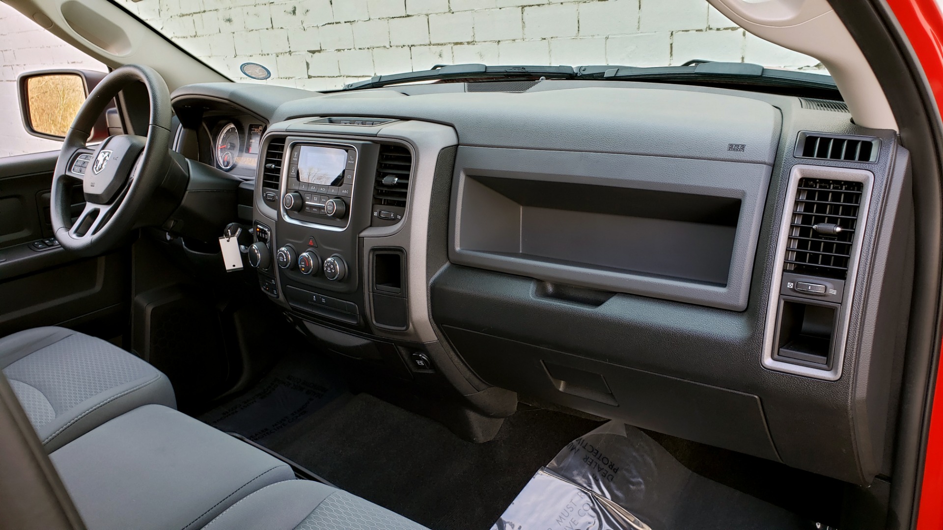 Used 2017 Ram 1500 EXPRESS CREWCAB 4X4 / 3.6L V6 / 8-SPD AUTO / BEDLINER for sale Sold at Formula Imports in Charlotte NC 28227 60