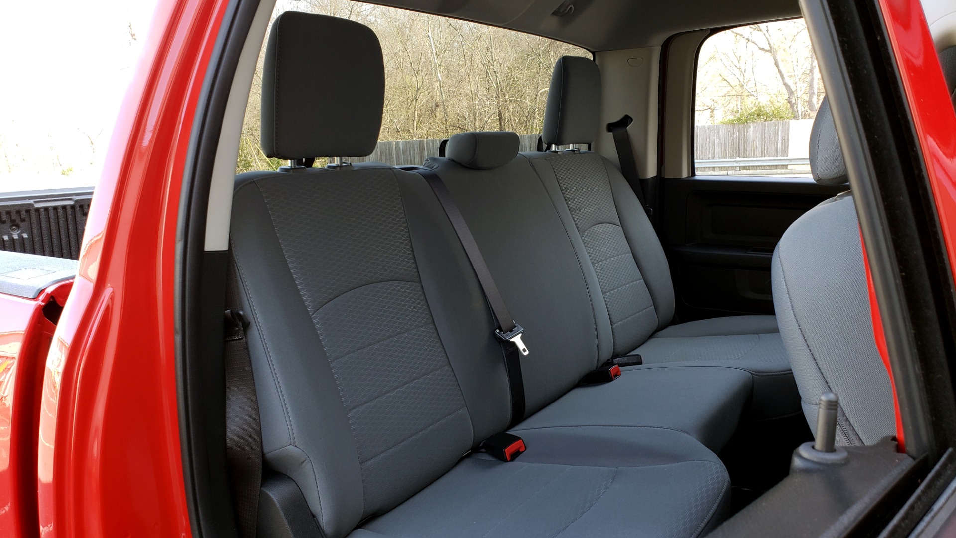Used 2017 Ram 1500 EXPRESS CREWCAB 4X4 / 3.6L V6 / 8-SPD AUTO / BEDLINER for sale Sold at Formula Imports in Charlotte NC 28227 65