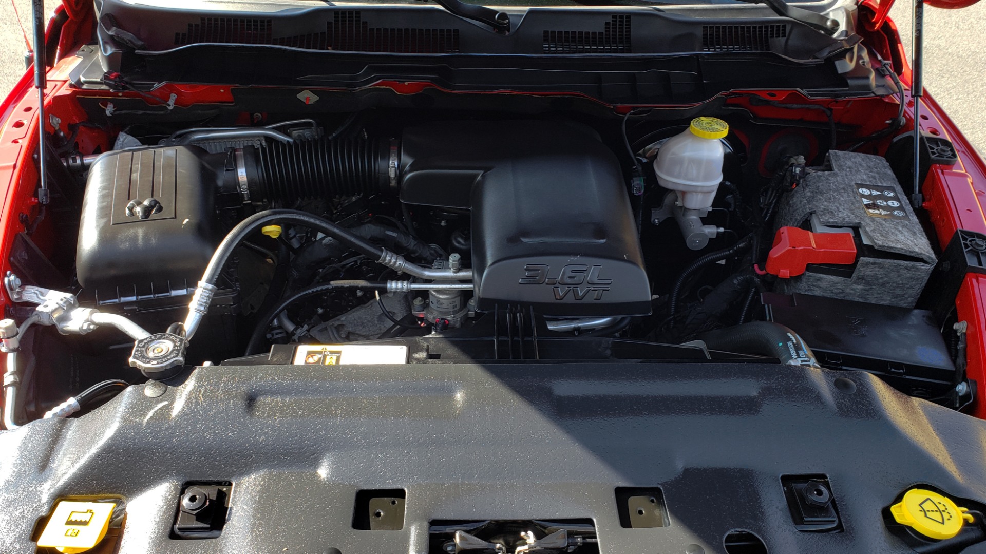 Used 2017 Ram 1500 EXPRESS CREWCAB 4X4 / 3.6L V6 / 8-SPD AUTO / BEDLINER for sale Sold at Formula Imports in Charlotte NC 28227 9