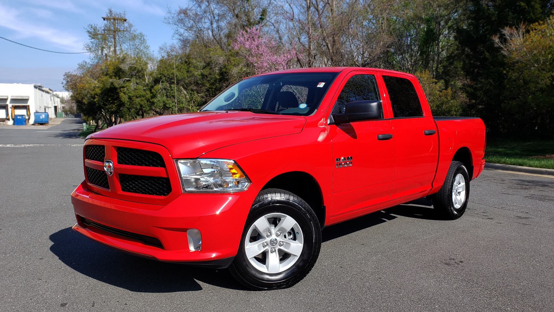Used 2017 Ram 1500 EXPRESS CREWCAB 4X4 / 3.6L V6 / 8-SPD AUTO / BEDLINER for sale Sold at Formula Imports in Charlotte NC 28227 1