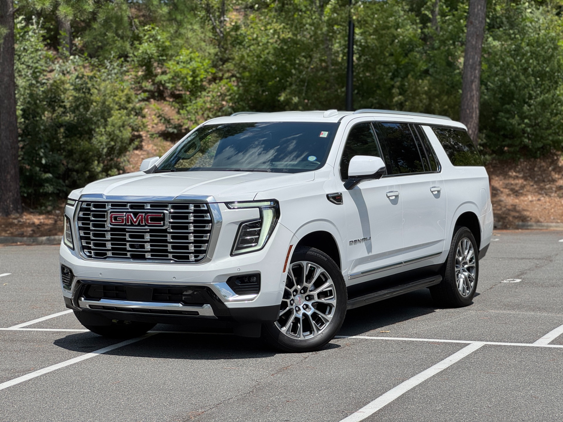 Used 2025 GMC Yukon XL Denali 4WD DENALI XL / 22IN WHEELS for sale $60,995 at Formula Imports in Charlotte NC 28227 1