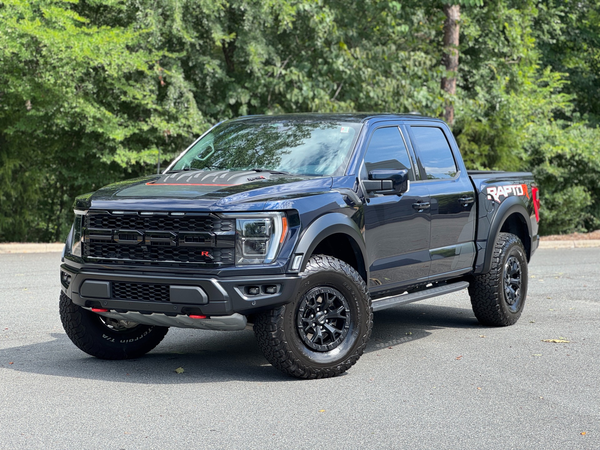 Used 2023 Ford F-150 Raptor R 802A EQUIP. PKG / 37IN TIRES / POWER MOONROOF & TAILGATE for sale $91,995 at Formula Imports in Charlotte NC 28227 1