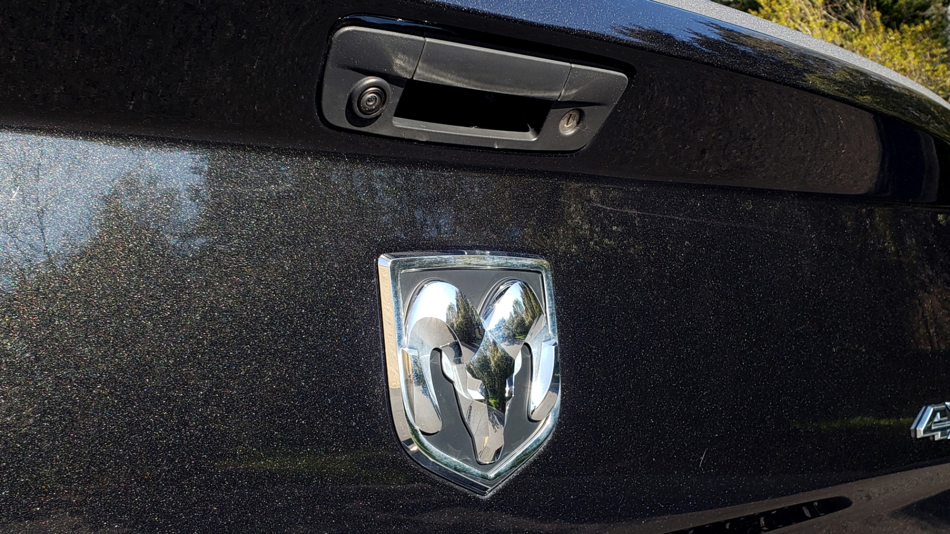 Used 2017 Ram 1500 BIG HORN CREW CAB 4X4 / 3.6L V6 / 8-SPD AUTO / WIFI HOTSPOT for sale Sold at Formula Imports in Charlotte NC 28227 23