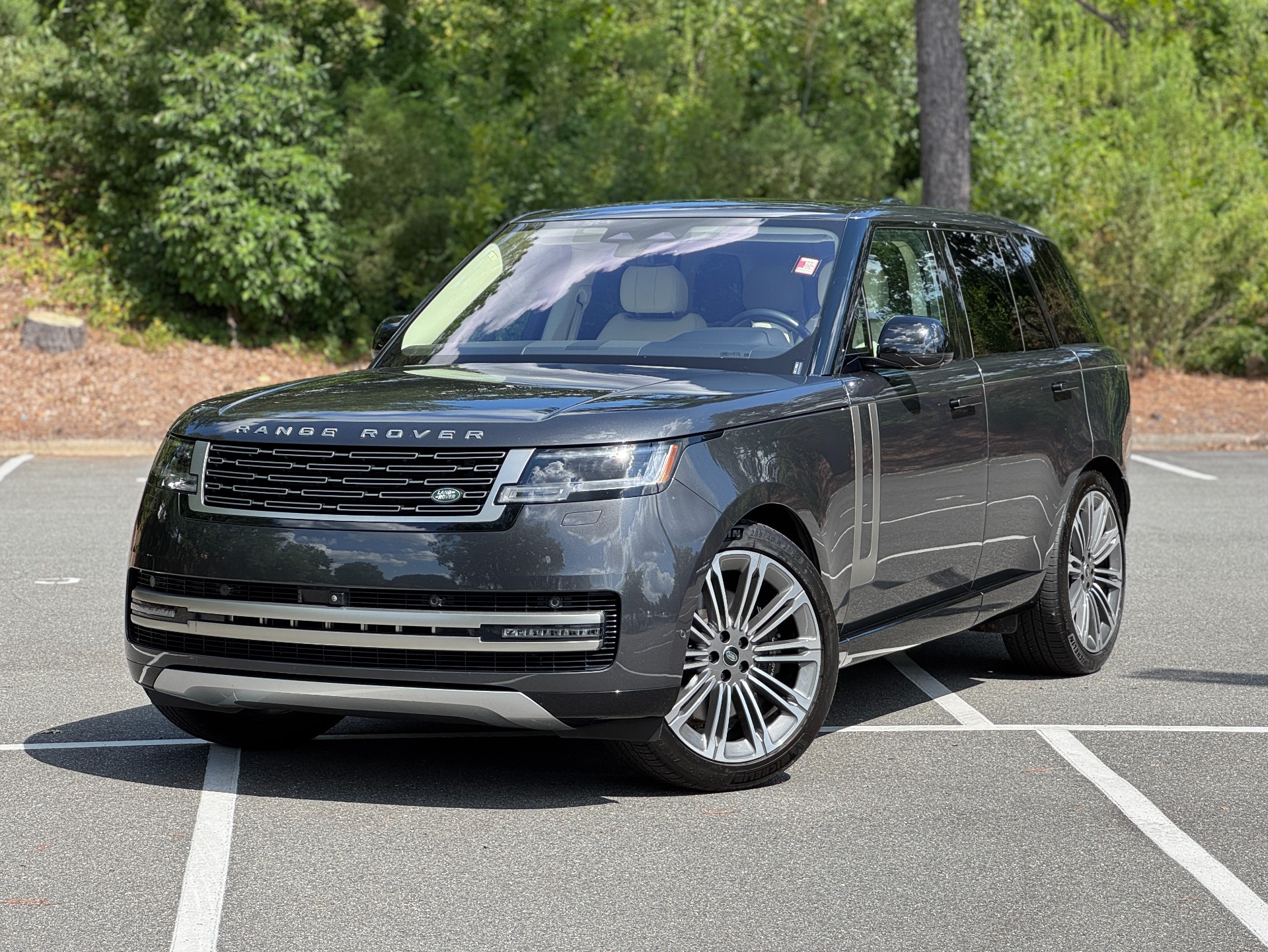Used 2023 Land Rover Range Rover P530 SE SWB PREMIUM INTERIOR PACK / 23IN WHEELS / TOW HITCH for sale $84,995 at Formula Imports in Charlotte NC 28227 1