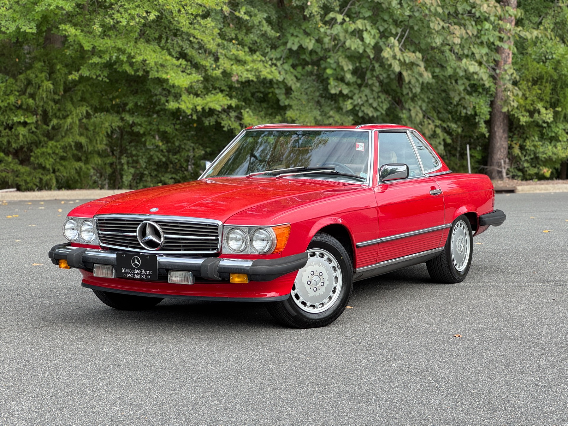Used 1987 Mercedes-Benz 560 Series 560SL for sale $35,999 at Formula Imports in Charlotte NC 28227 1