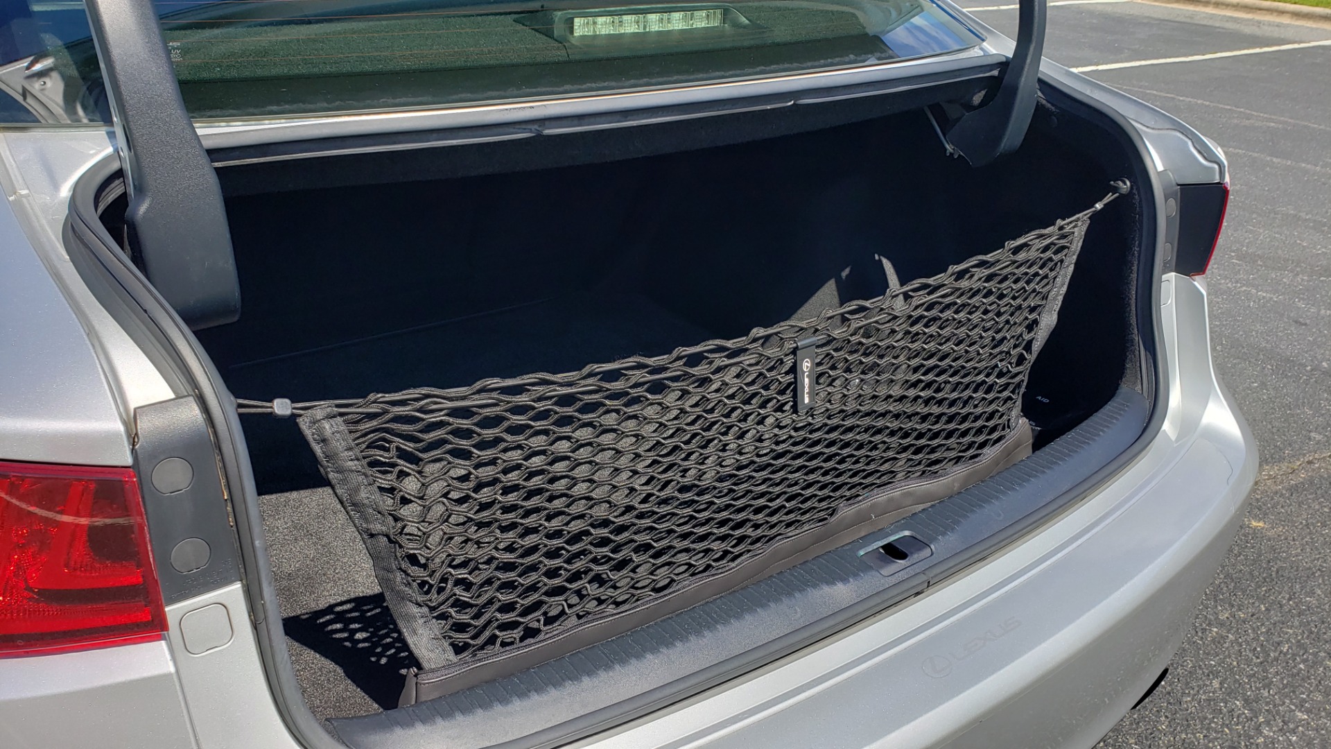 Used 2015 Lexus IS 250 F-SPORT / BSM / SUNROOF / VENT SEATS / REARVIEW for sale Sold at Formula Imports in Charlotte NC 28227 16