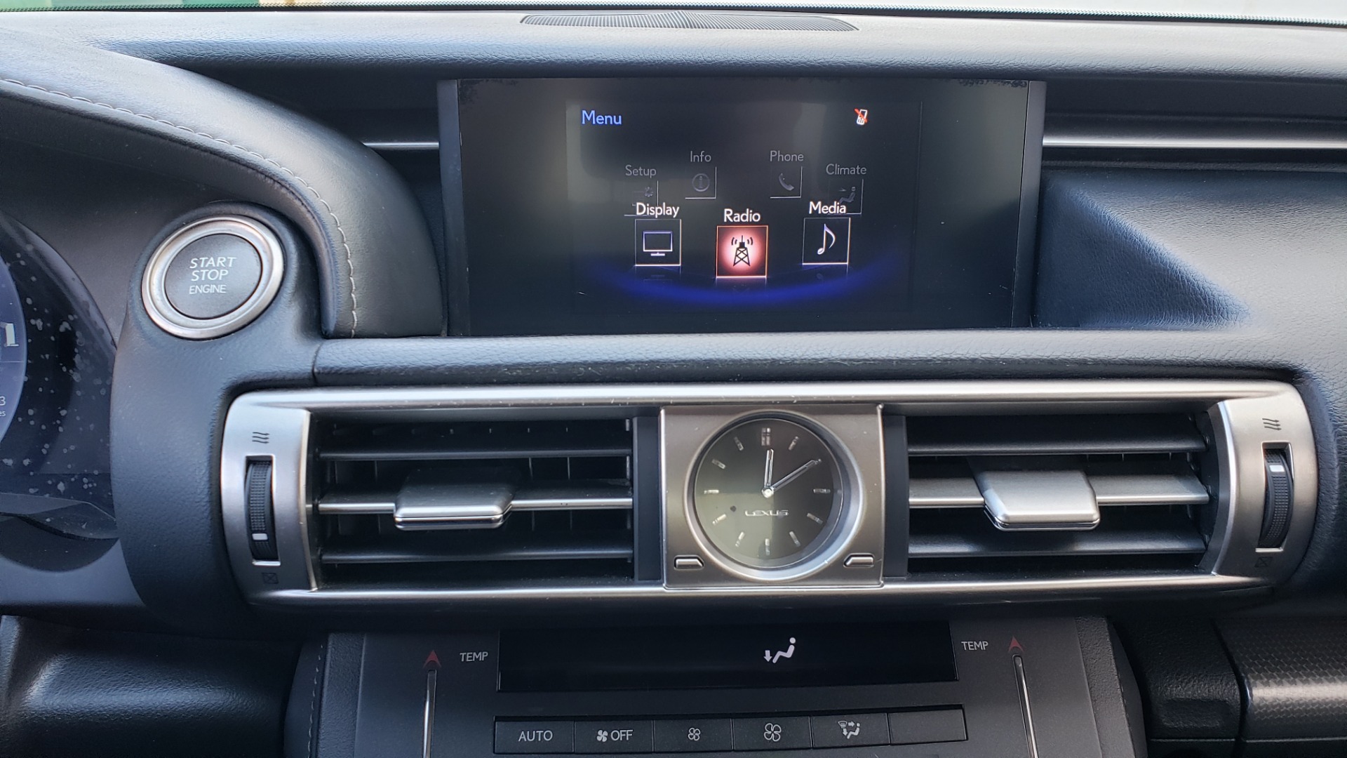 Used 2015 Lexus IS 250 F-SPORT / BSM / SUNROOF / VENT SEATS / REARVIEW for sale Sold at Formula Imports in Charlotte NC 28227 45