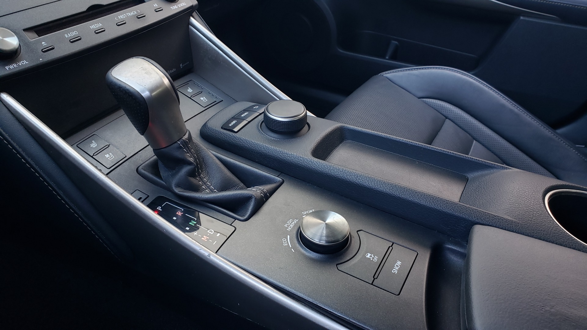 Used 2015 Lexus IS 250 F-SPORT / BSM / SUNROOF / VENT SEATS / REARVIEW for sale Sold at Formula Imports in Charlotte NC 28227 48