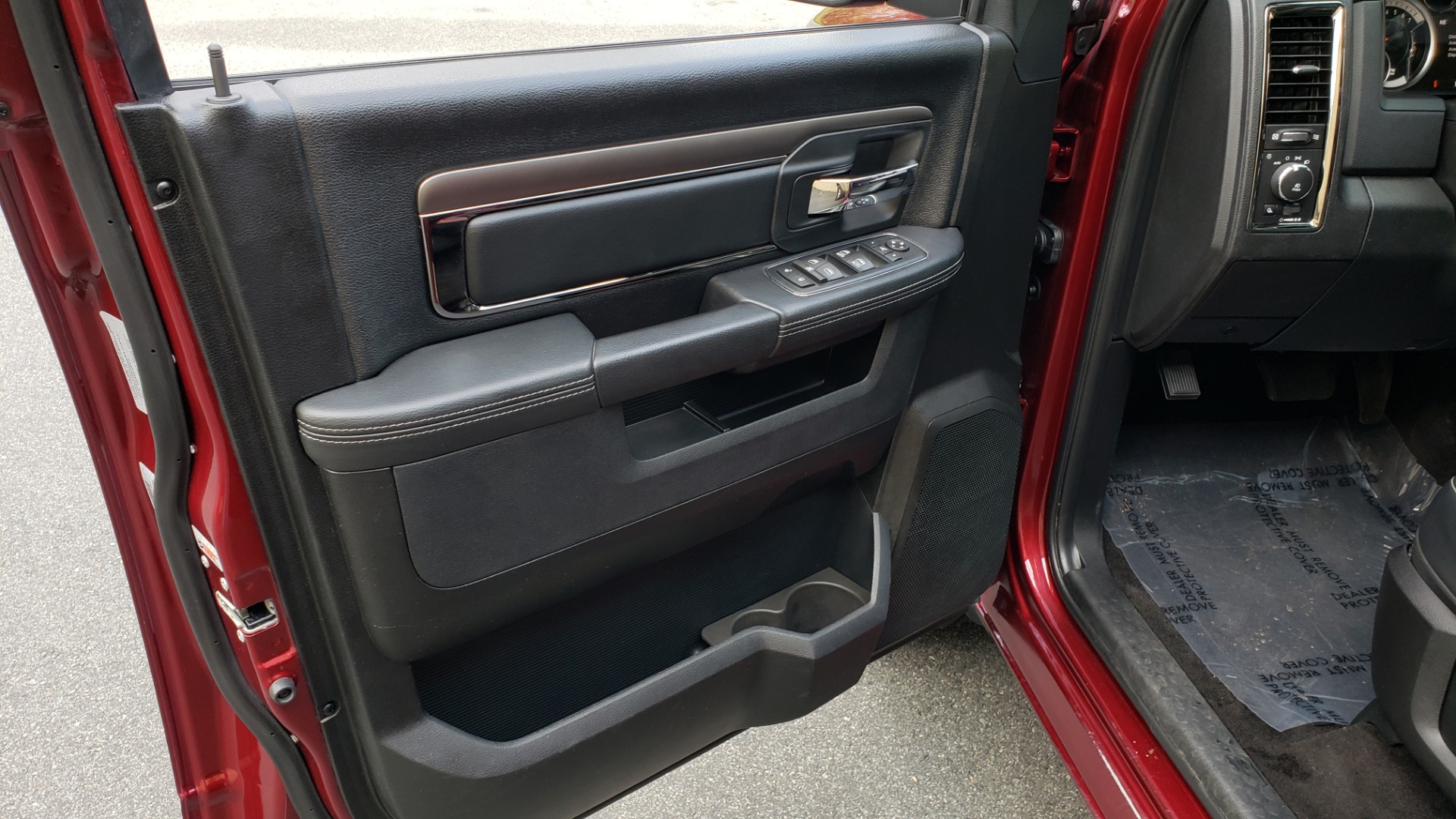 Used 2017 Ram 1500 SPORT CREW CAB 4X4 / NAV / ALPINE / SUNROOF / VENT STS / REARVIEW for sale Sold at Formula Imports in Charlotte NC 28227 29