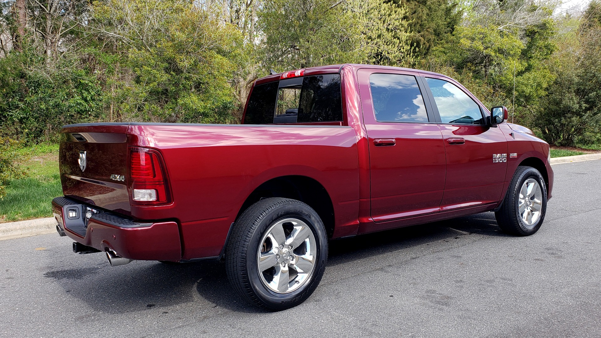 Used 2017 Ram 1500 SPORT CREW CAB 4X4 / NAV / ALPINE / SUNROOF / VENT STS / REARVIEW for sale Sold at Formula Imports in Charlotte NC 28227 6