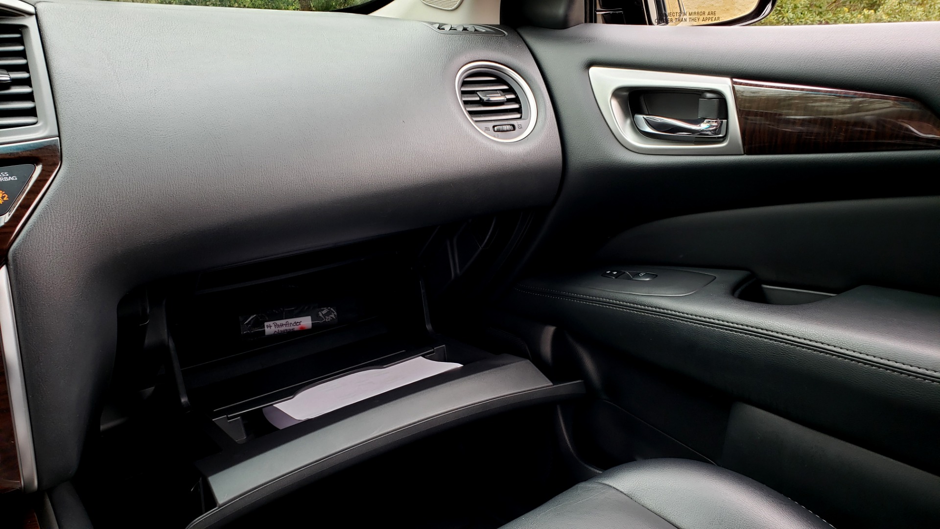 Used 2014 Nissan PATHFINDER SL TECH PKG / 4WD / NAV / SUNROOF / REARVIEW / 3-ROW for sale Sold at Formula Imports in Charlotte NC 28227 59