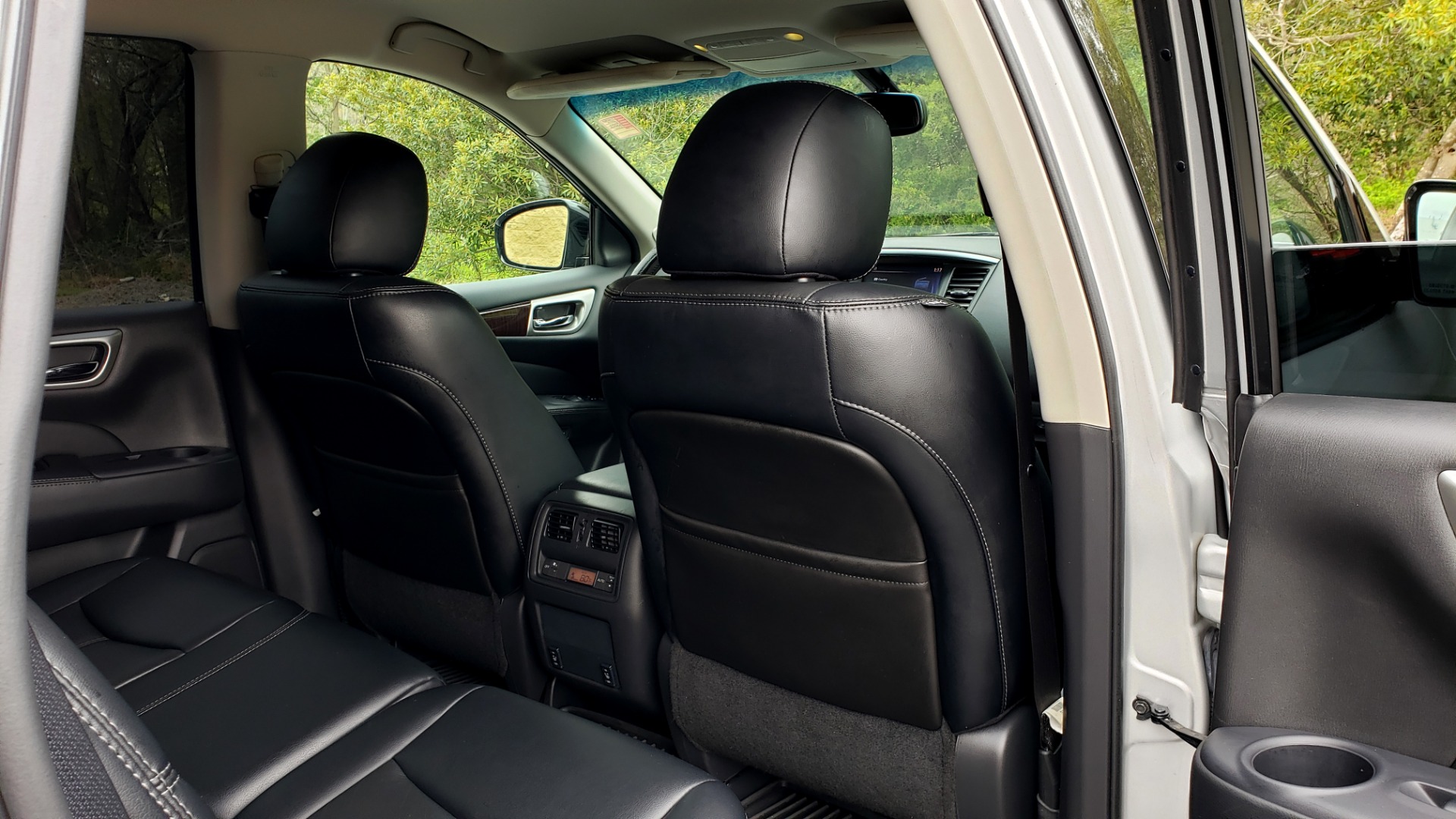 Used 2014 Nissan PATHFINDER SL TECH PKG / 4WD / NAV / SUNROOF / REARVIEW / 3-ROW for sale Sold at Formula Imports in Charlotte NC 28227 82