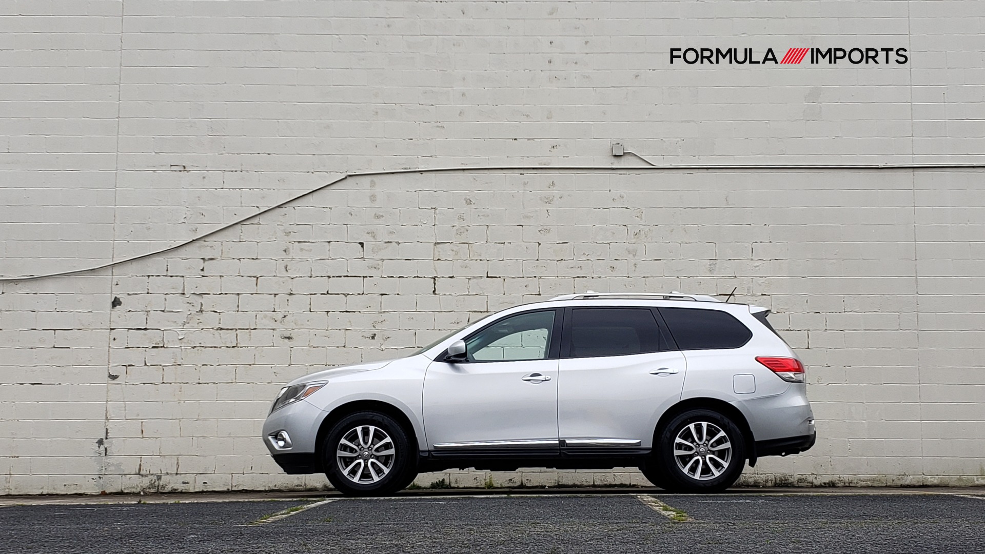 Used 2014 Nissan PATHFINDER SL TECH PKG / 4WD / NAV / SUNROOF / REARVIEW / 3-ROW for sale Sold at Formula Imports in Charlotte NC 28227 99