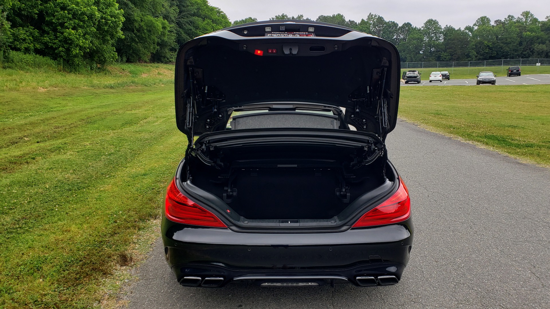 Used 2017 Mercedes-Benz SL 63 AMG / ROADSTER / DRIVER ASSIST / NAV / CAMERA for sale Sold at Formula Imports in Charlotte NC 28227 32