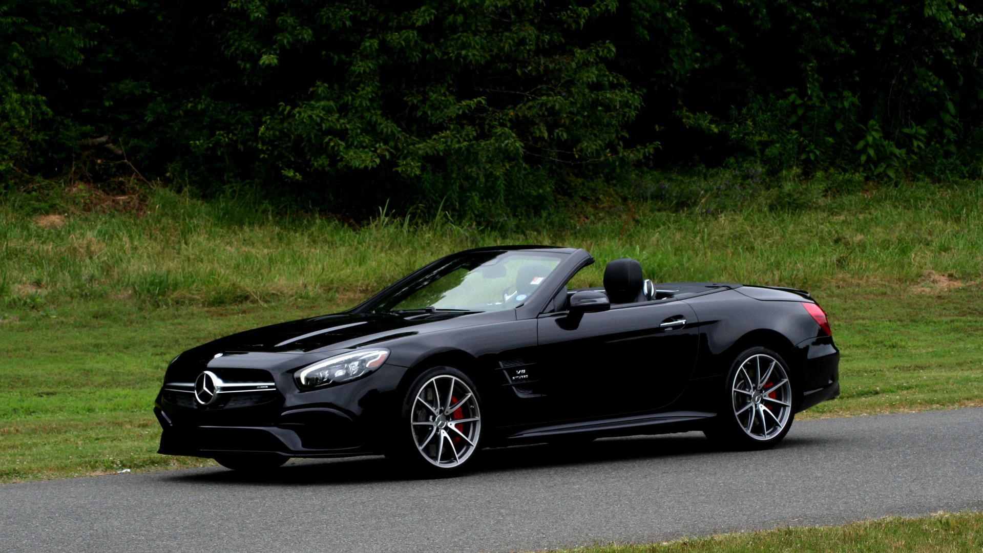 Used 2017 Mercedes-Benz SL 63 AMG / ROADSTER / DRIVER ASSIST / NAV / CAMERA for sale Sold at Formula Imports in Charlotte NC 28227 1