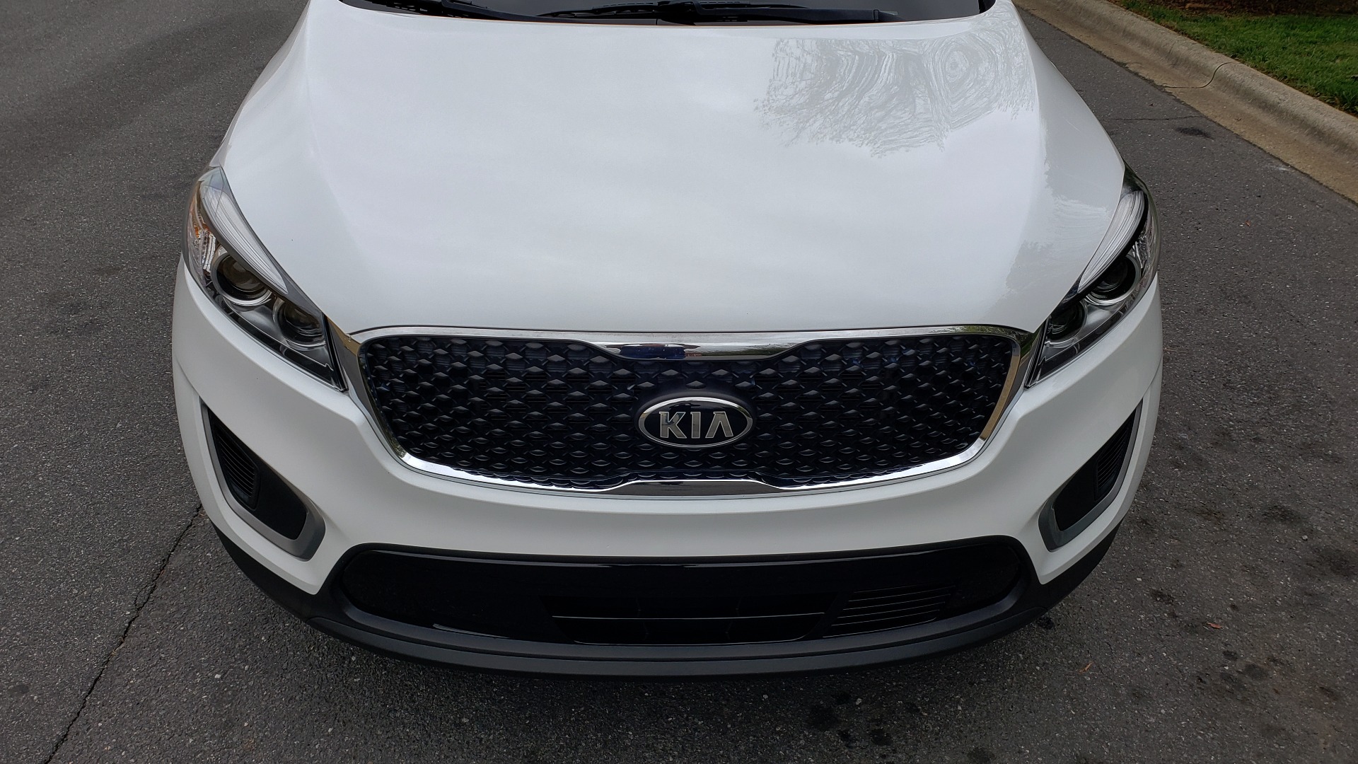 Used 2017 Kia SORENTO LX CONV PKG / FWD / ADVANCED TECH / 3-ROW for sale Sold at Formula Imports in Charlotte NC 28227 14